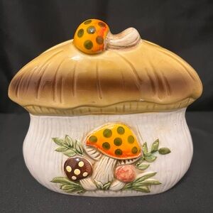 Vintage 1976 Sears and Roebuck Ceramic Mushroom Napkin Holder